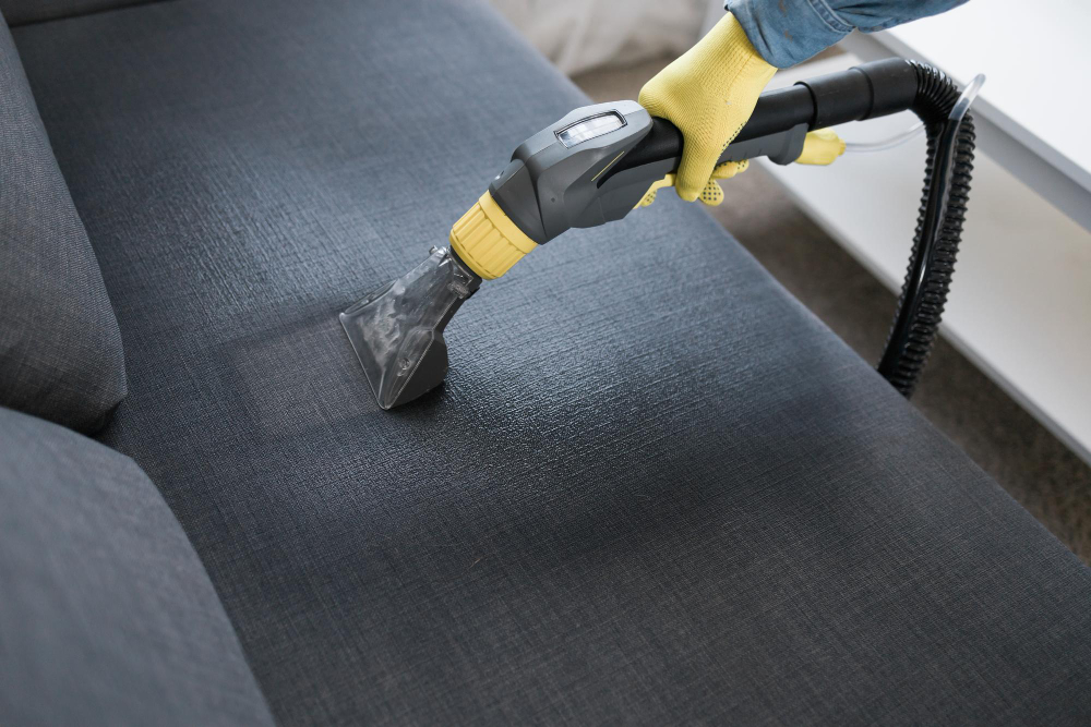 Почистване на дивани